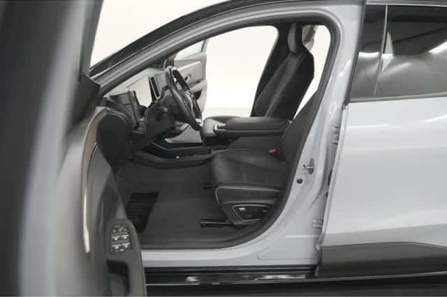 Renault Mégane E-Tech (2023) thumbnail 25