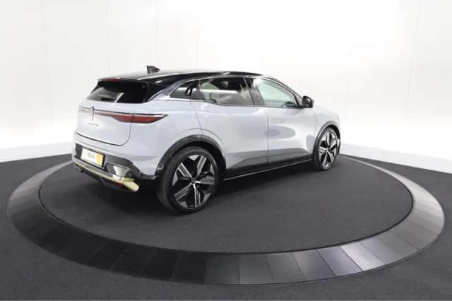 Renault Mégane E-Tech (2023) thumbnail 5