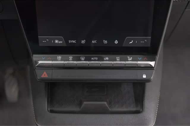 Renault Mégane E-Tech (2023) thumbnail 47