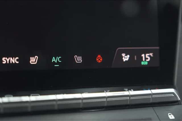 Renault Mégane E-Tech (2023) thumbnail 48