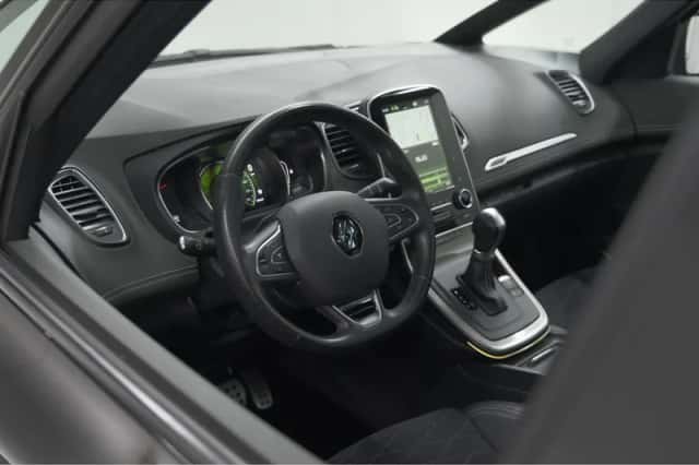 Renault Scénic (2022) thumbnail 2