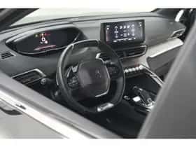 Peugeot 3008 (2021) thumbnail 2