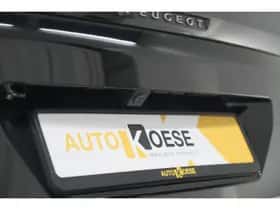 Peugeot 3008 (2021) thumbnail 4