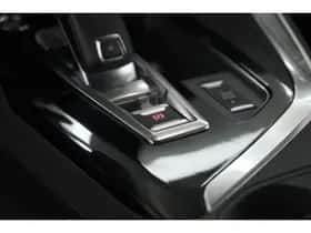 Peugeot 3008 (2021) thumbnail 41