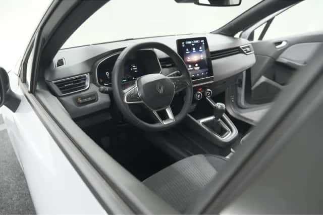 Renault Clio (2025) thumbnail 2