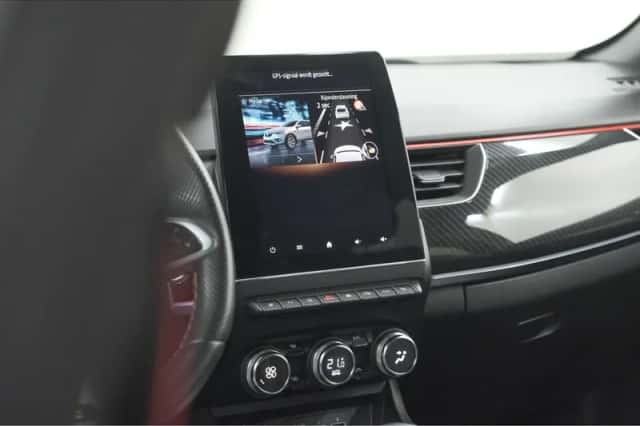 Renault Arkana (2022) thumbnail 52