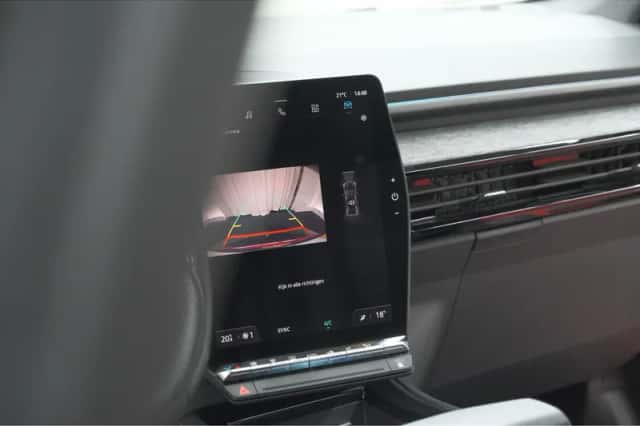 Renault Austral (2023) thumbnail 12