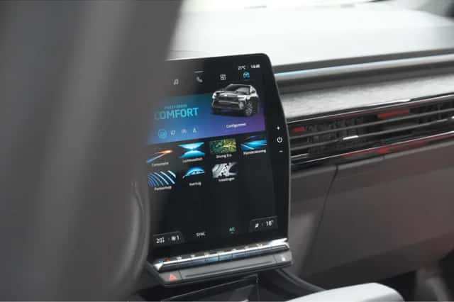 Renault Austral (2023) thumbnail 49