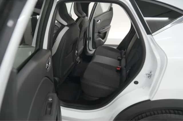 Renault Captur (2020) thumbnail 21