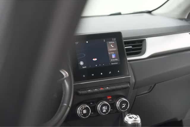 Renault Captur (2020) thumbnail 36