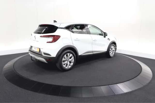 Renault Captur (2020) thumbnail 5