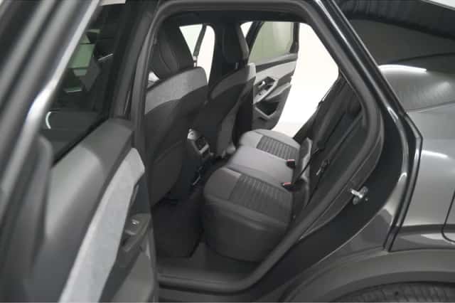 Peugeot e-3008 (2024) thumbnail 24