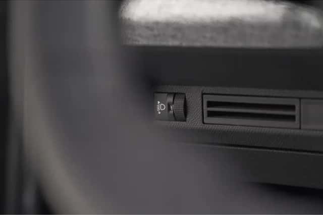 Peugeot e-3008 (2024) thumbnail 31