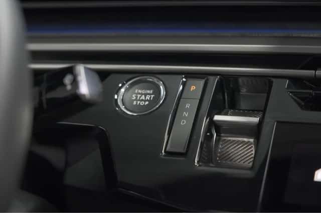 Peugeot e-3008 (2024) thumbnail 39