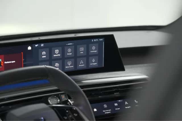 Peugeot e-3008 (2024) thumbnail 43