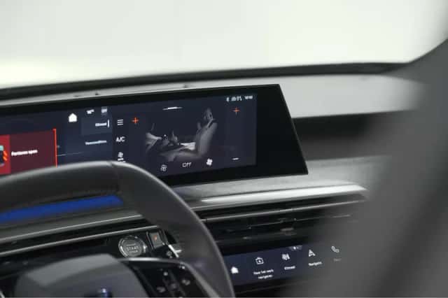 Peugeot e-3008 (2024) thumbnail 44