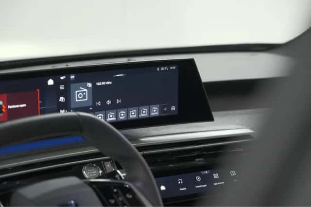 Peugeot e-3008 (2024) thumbnail 45