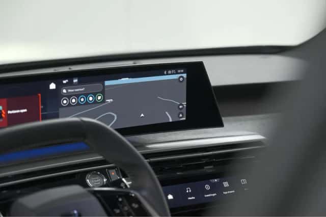 Peugeot e-3008 (2024) thumbnail 47