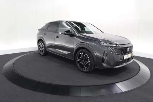 Peugeot e-3008 (2024) thumbnail 6