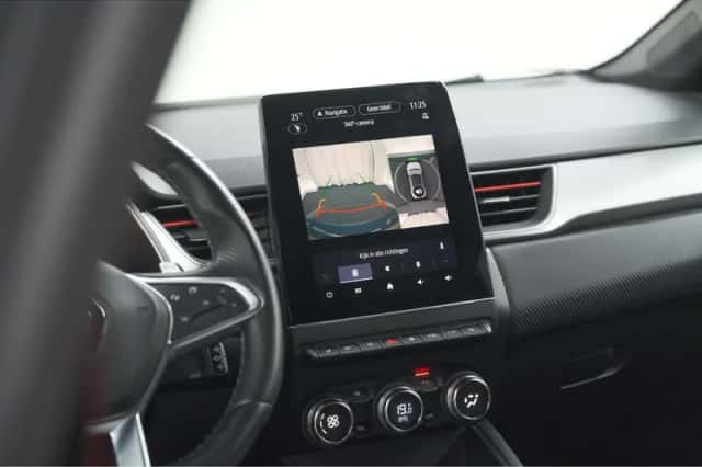 Renault Captur (2021) thumbnail 12