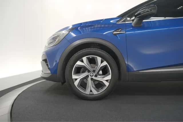 Renault Captur (2021) thumbnail 16