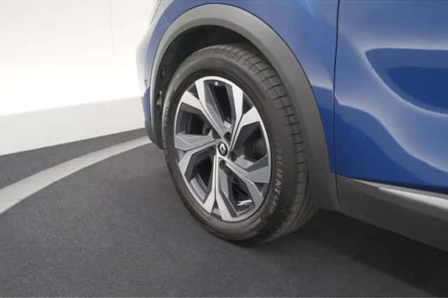 Renault Captur (2021) thumbnail 17