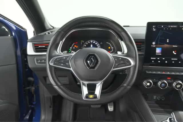 Renault Captur (2021) thumbnail 31
