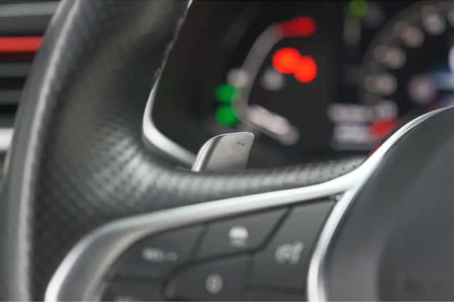 Renault Captur (2021) thumbnail 34