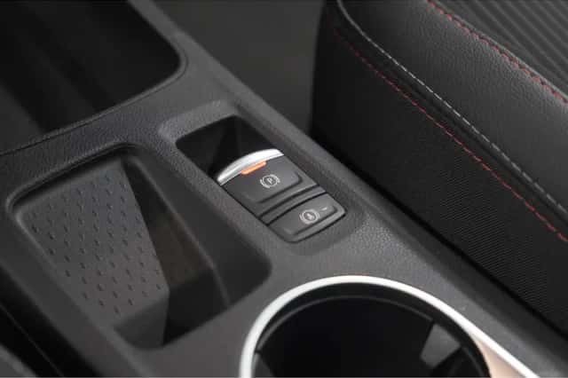 Renault Captur (2021) thumbnail 43