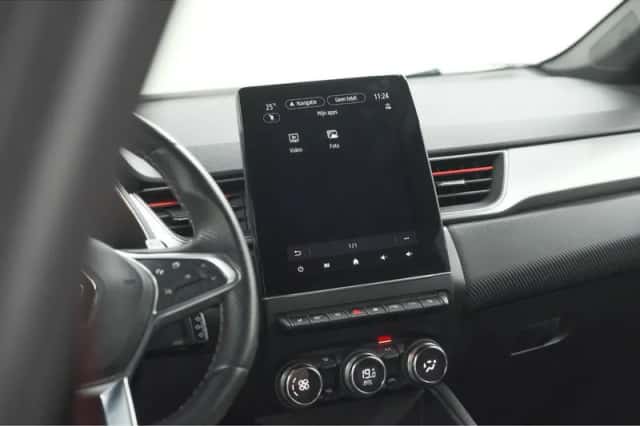 Renault Captur (2021) thumbnail 57