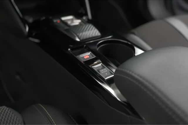 Peugeot 2008 (2025) thumbnail 38