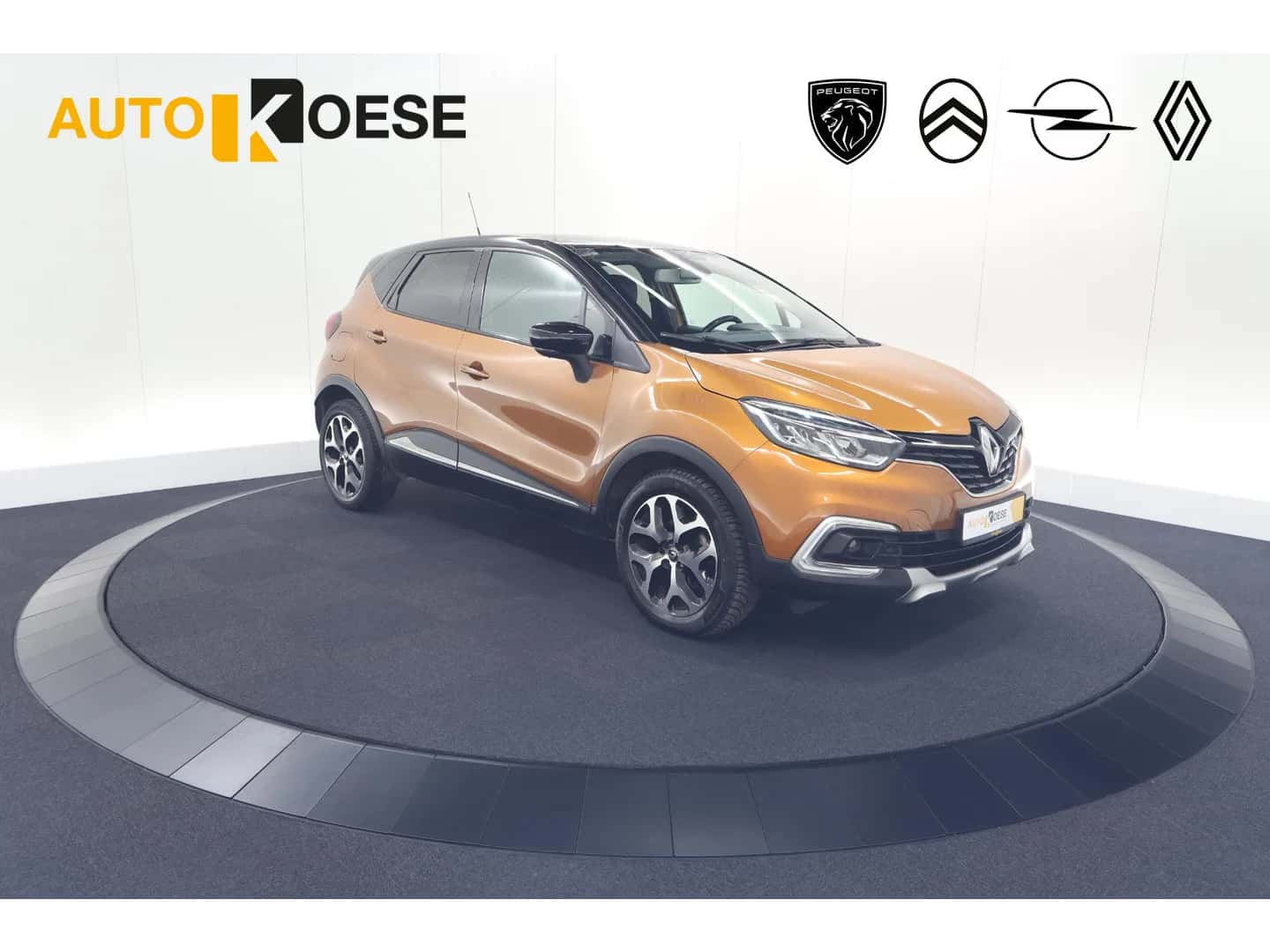 Renault Captur (2018) — foto 1
