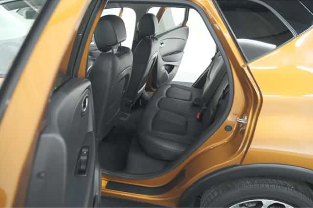 Renault Captur (2018) thumbnail 29