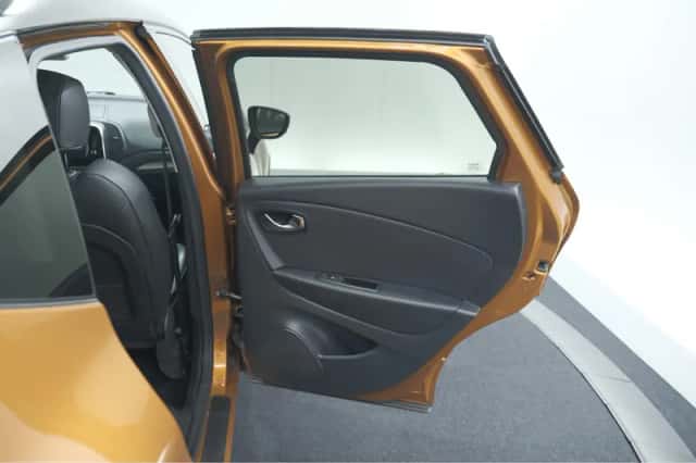 Renault Captur (2018) thumbnail 55
