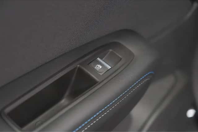 Renault Captur (2025) thumbnail 29