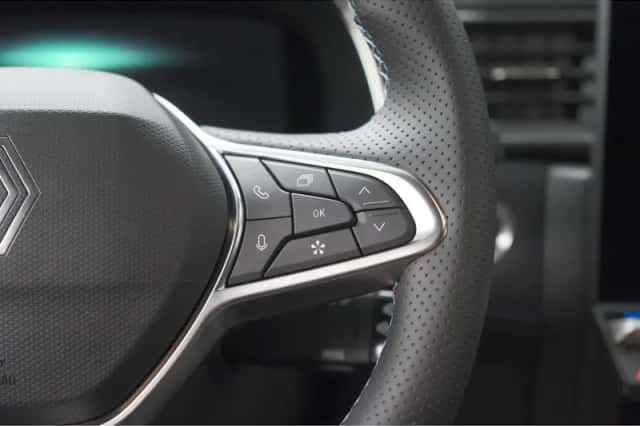 Renault Captur (2025) thumbnail 34