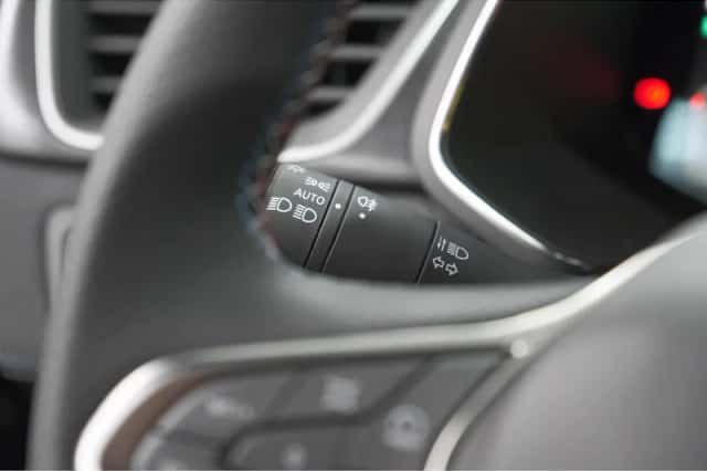 Renault Captur (2025) thumbnail 35