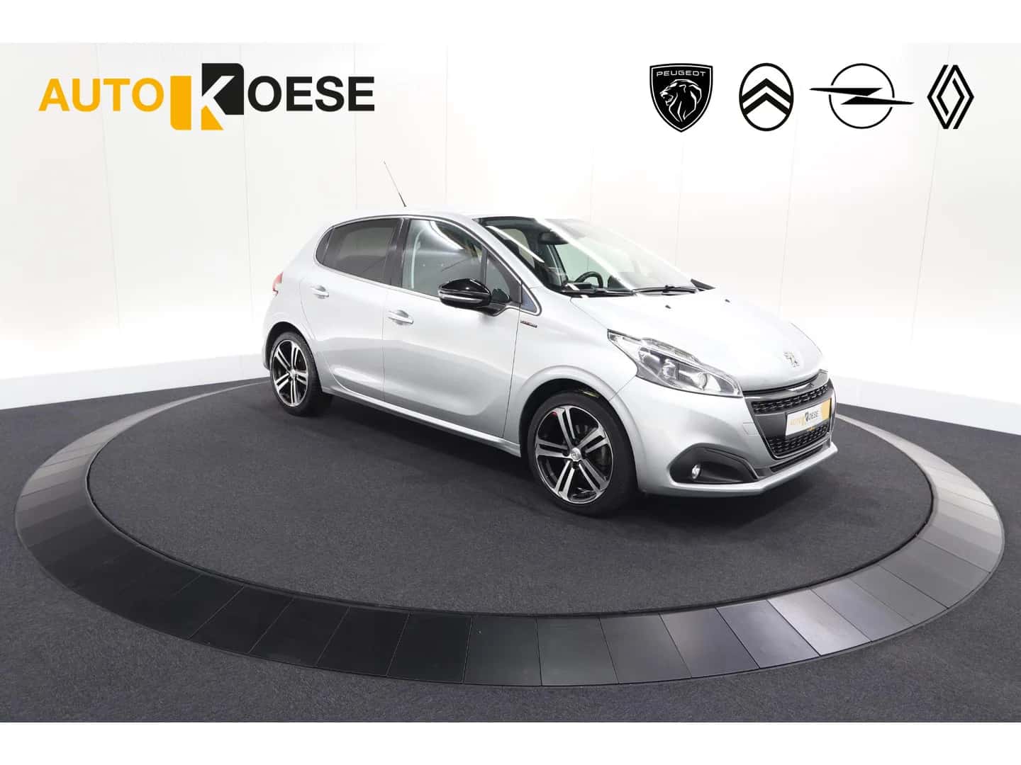 Peugeot 208 (2018) — foto 1