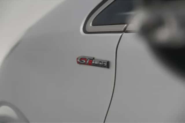 Peugeot 208 (2018) thumbnail 14