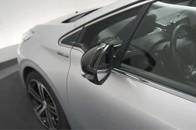 Peugeot 208 (2018) thumbnail 15