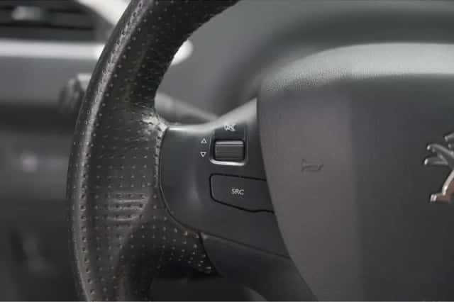 Peugeot 208 (2018) thumbnail 25