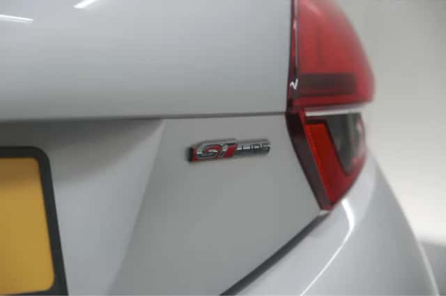 Peugeot 208 (2018) thumbnail 4
