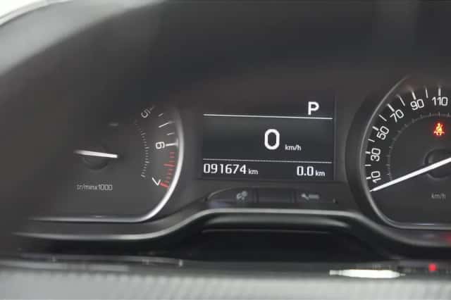 Peugeot 208 (2018) thumbnail 32