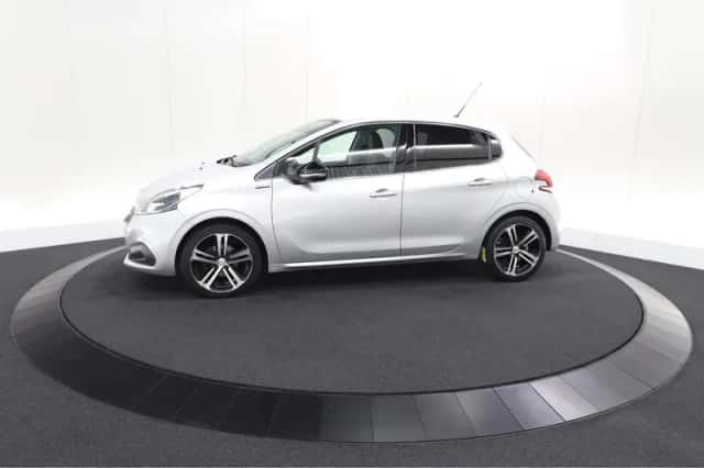 Peugeot 208 (2018) thumbnail 54