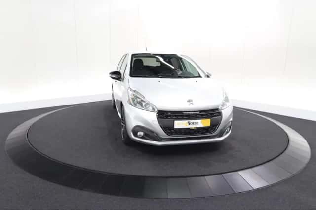 Peugeot 208 (2018) thumbnail 57