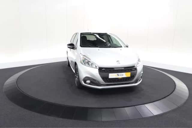 Peugeot 208 (2018) thumbnail 58