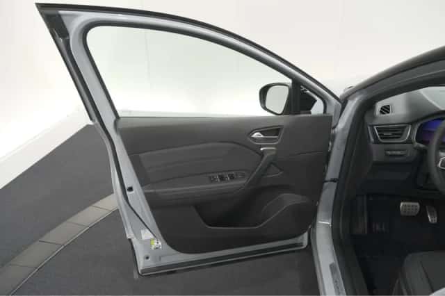 Renault Captur (2025) thumbnail 65
