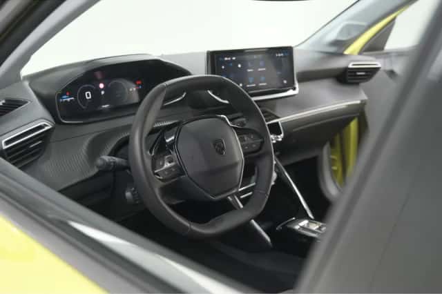 Peugeot 208 (2025) thumbnail 2
