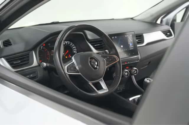 Renault Captur (2021) thumbnail 1