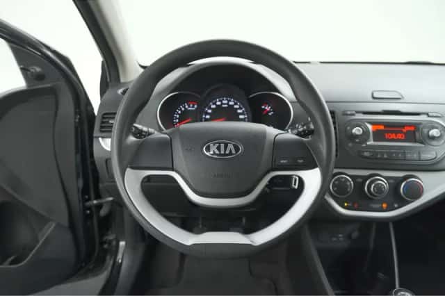 Kia Picanto (2016) thumbnail 2
